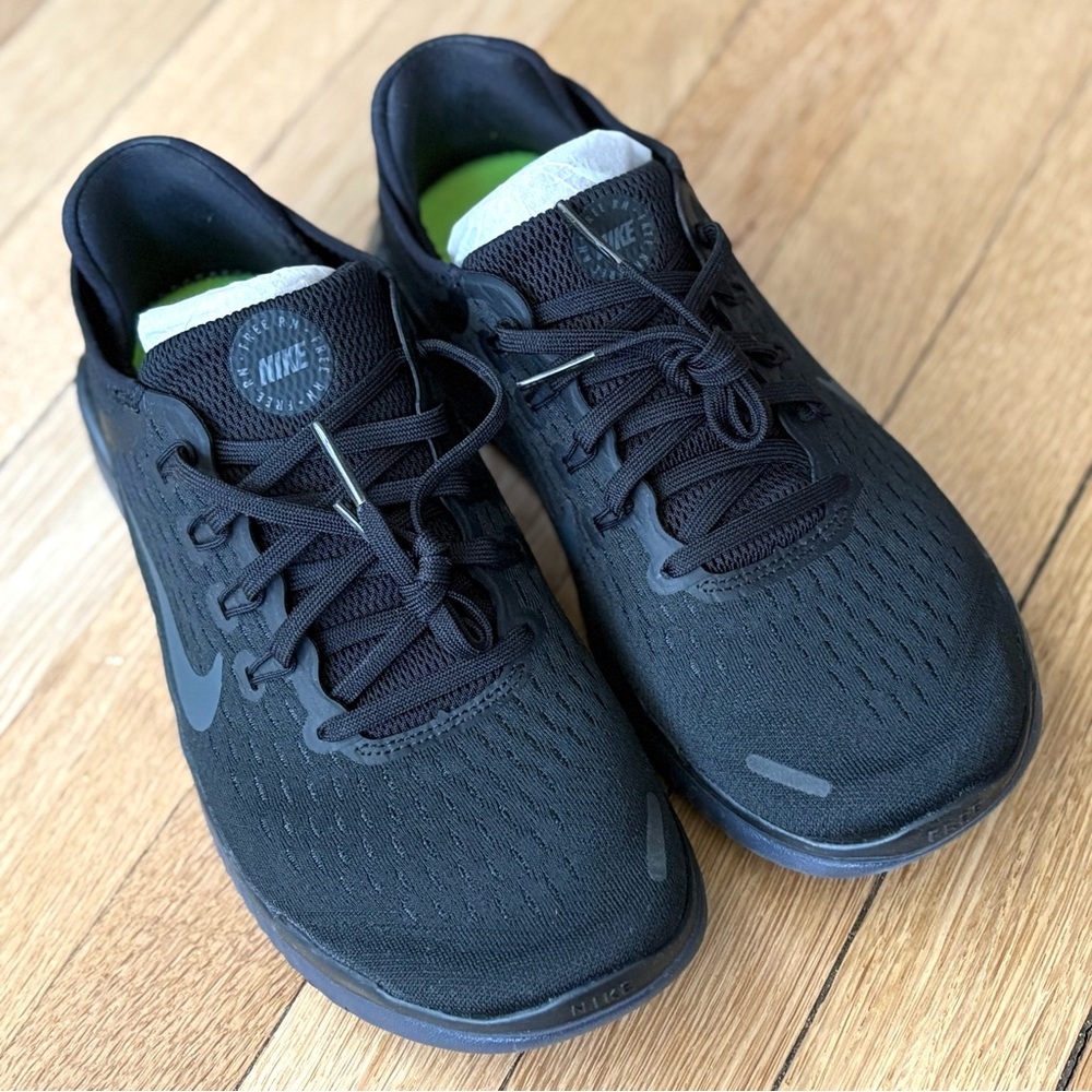 NEW Nike Free RN Women's Black Running Shoes 9